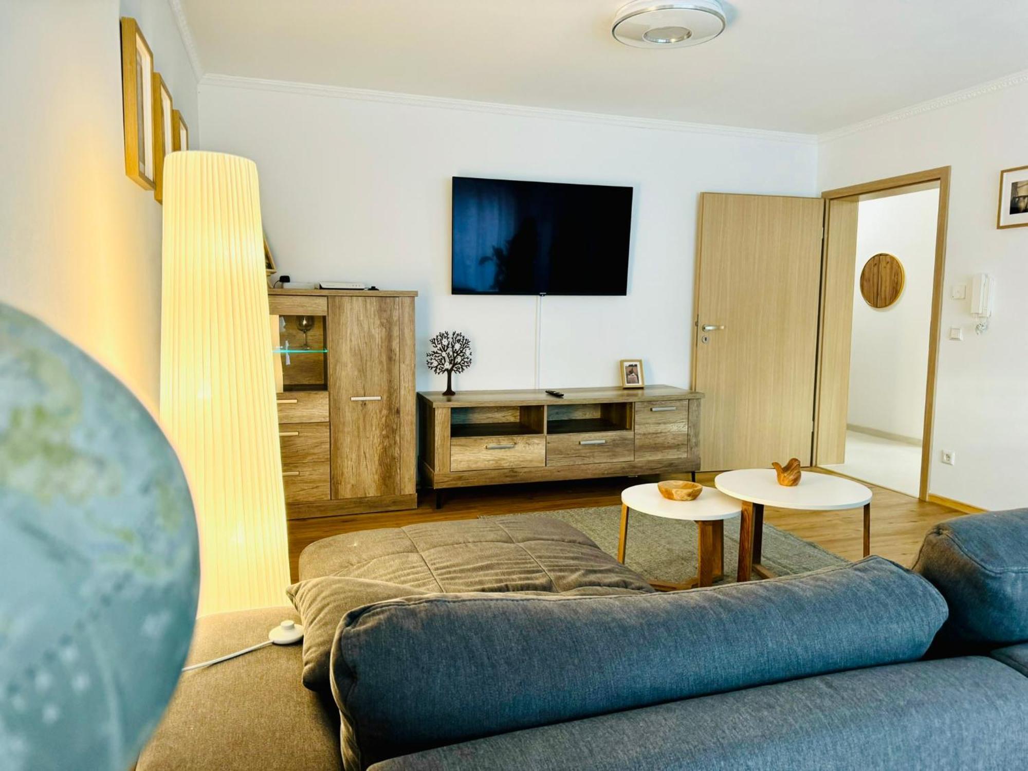 Modern Und Lichtdurchflutet - Ferienwohnung Mit Terrasse Fachbach Dış mekan fotoğraf