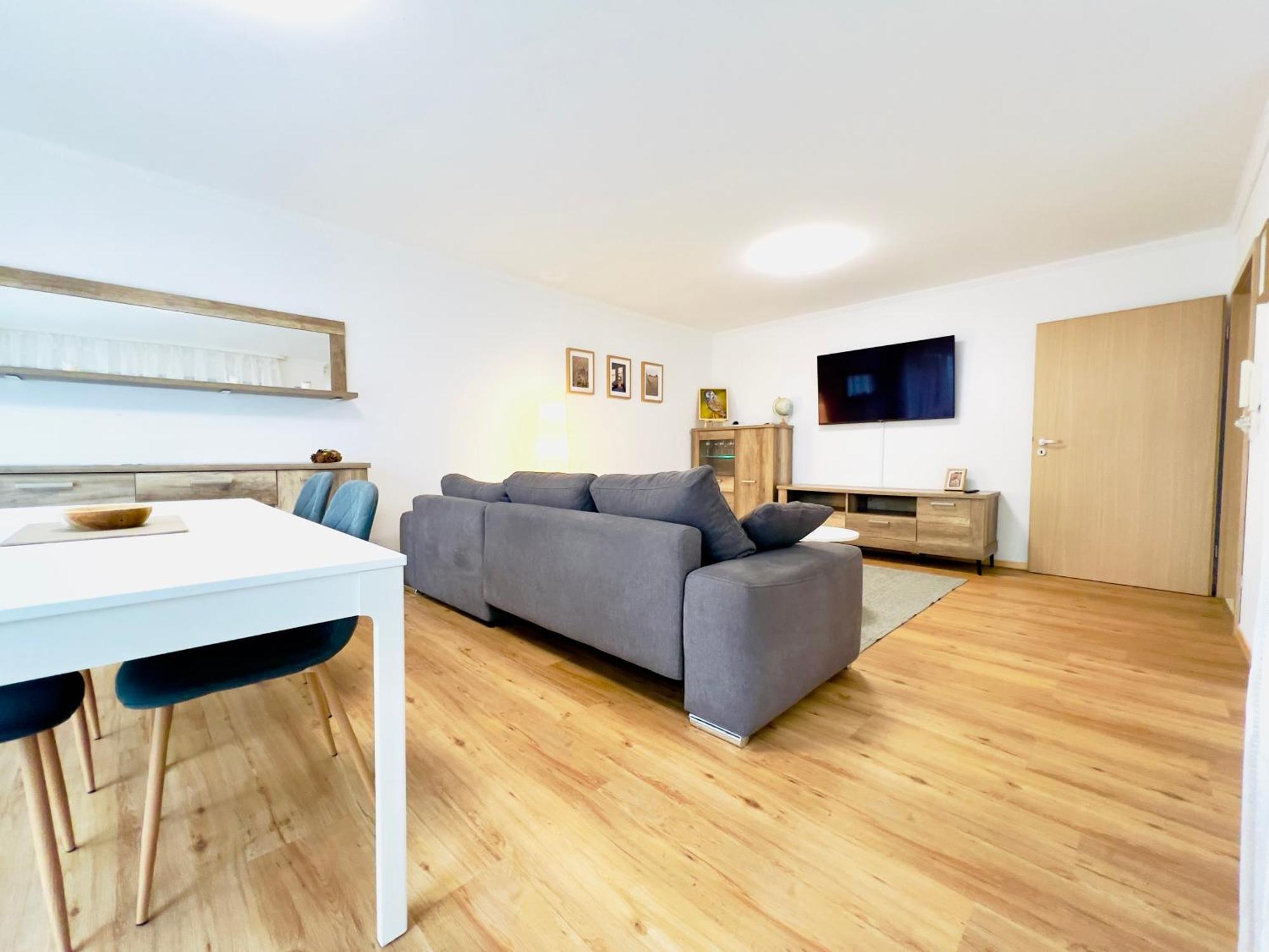 Modern Und Lichtdurchflutet - Ferienwohnung Mit Terrasse Fachbach Dış mekan fotoğraf